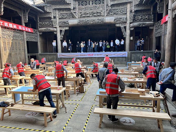 筑學(xué)徒使命  顯學(xué)徒擔(dān)當(dāng)